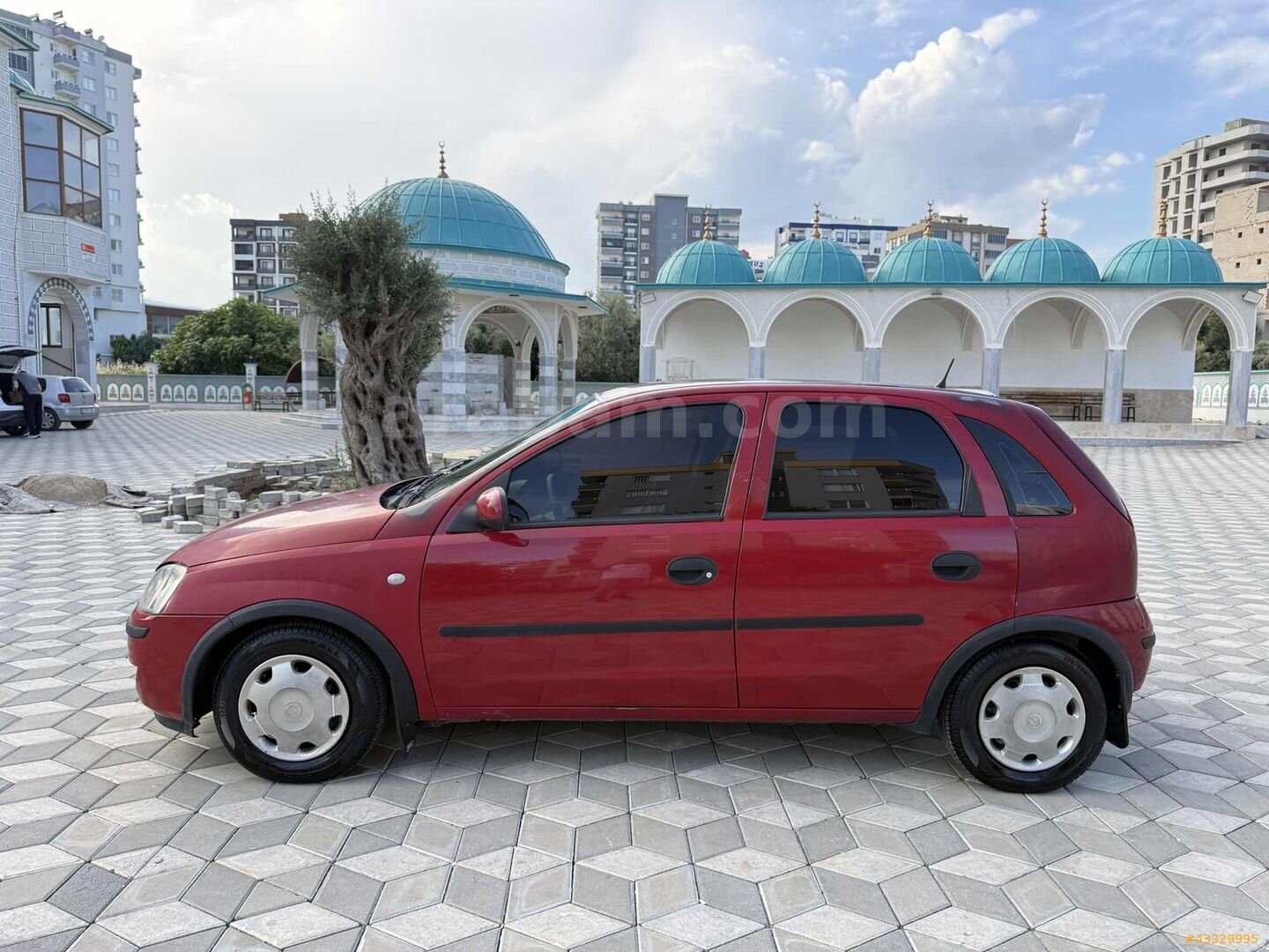 Galeriden Opel Corsa 1.2 Twinport Essentia 2005 Model Mersin 274.000 km Kırmızı 7
