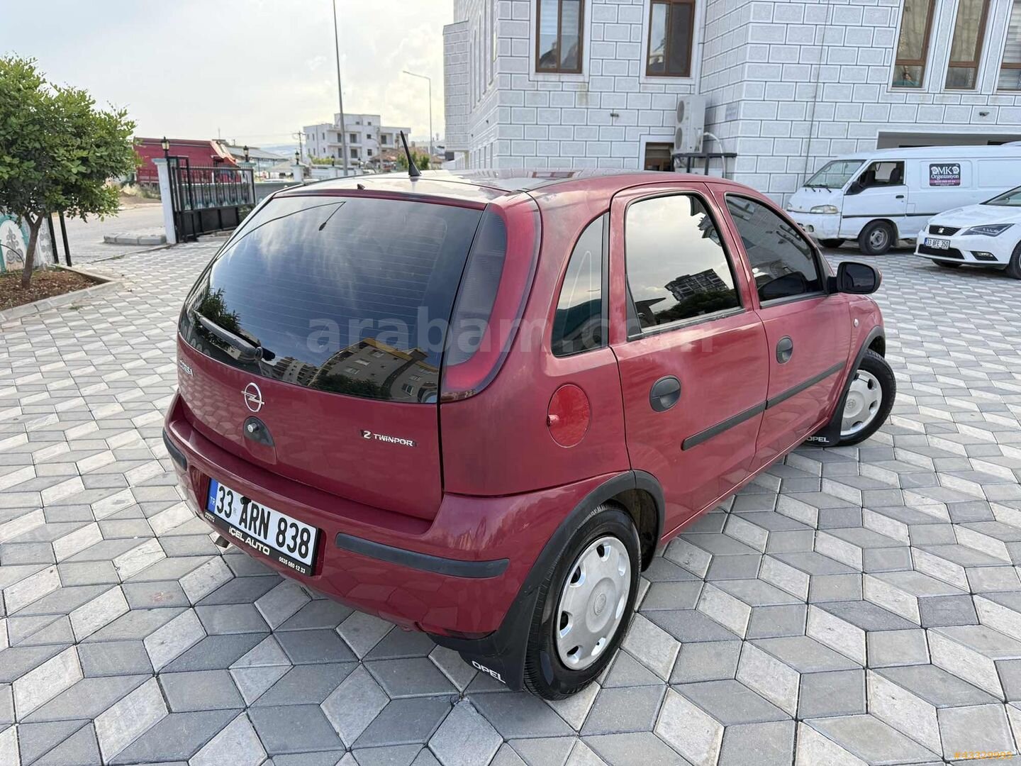 Galeriden Opel Corsa 1.2 Twinport Essentia 2005 Model Mersin 274.000 km Kırmızı 4