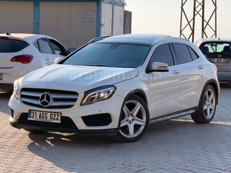 Galeriden Mercedes - Benz GLA 200 AMG 2015 Model Hatay
