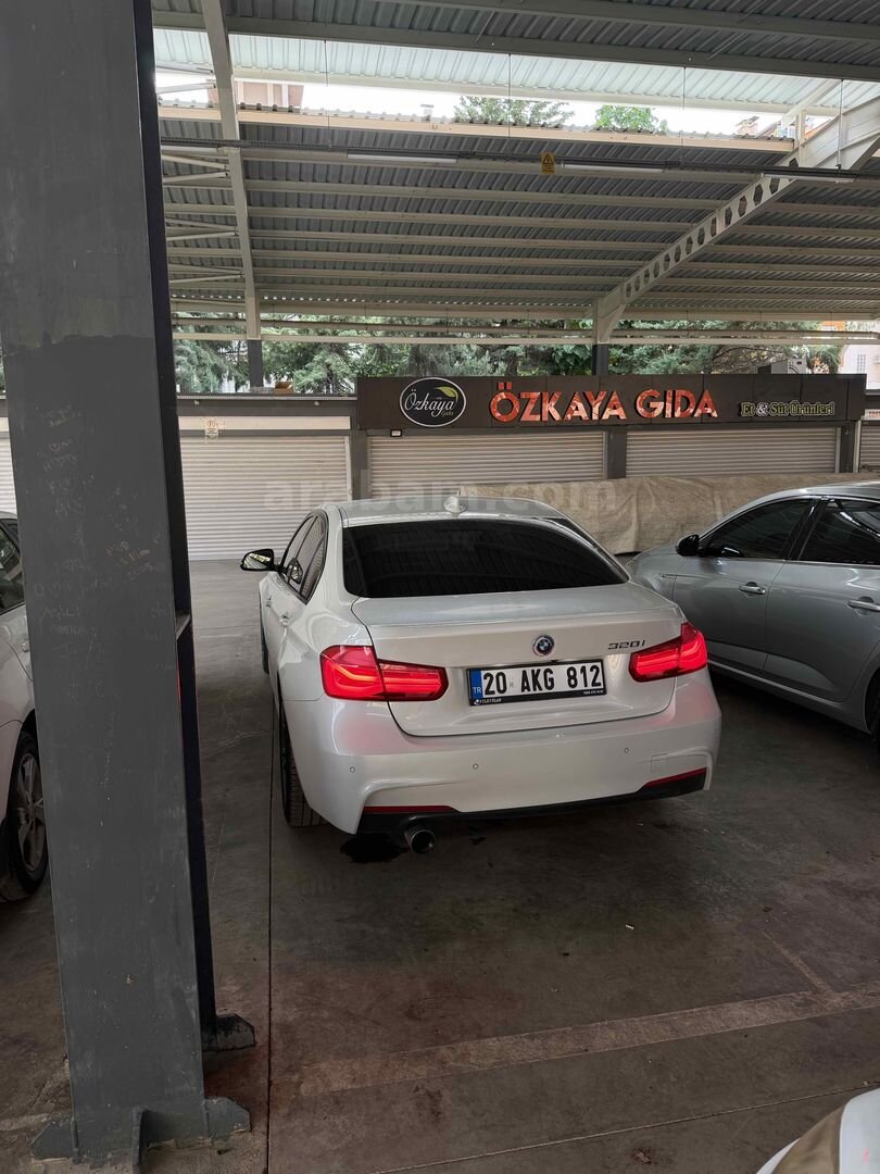 Sahibinden BMW 3 Serisi 320i ED 40th Year Edition 2016 Model Denizli 160.000 km Beyaz 2