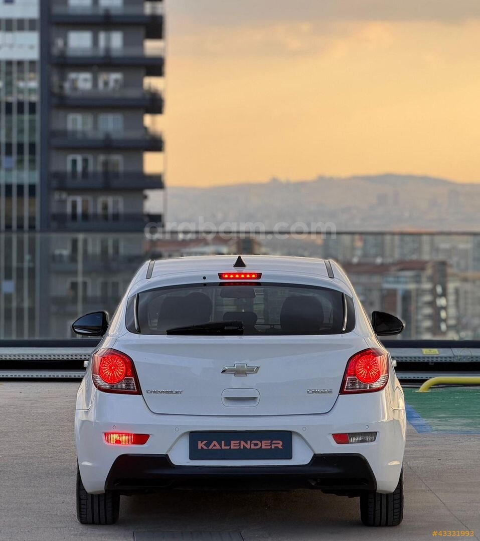 KALENDER MOTORS'DAN DEĞİŞENSİZ CHEVROLET CRUZE 1.4 T SPORT 4