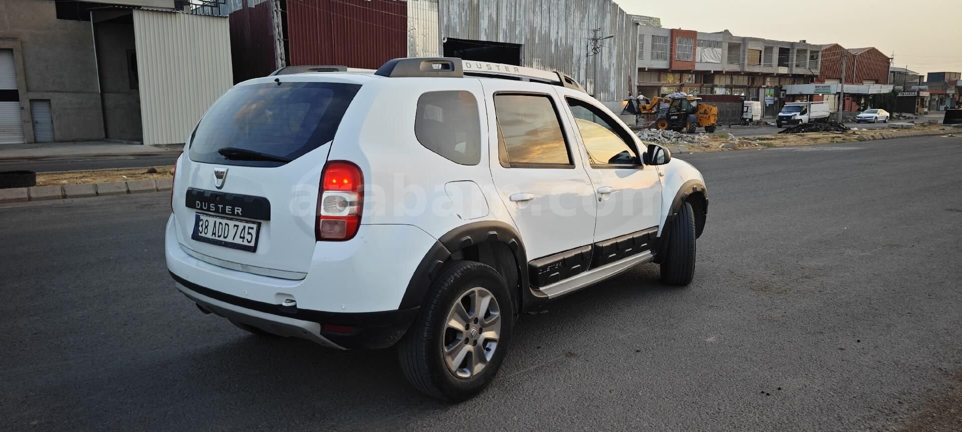 Galeriden Dacia Duster 1.5 dCi Laureate 2016 Model Şanlıurfa 2