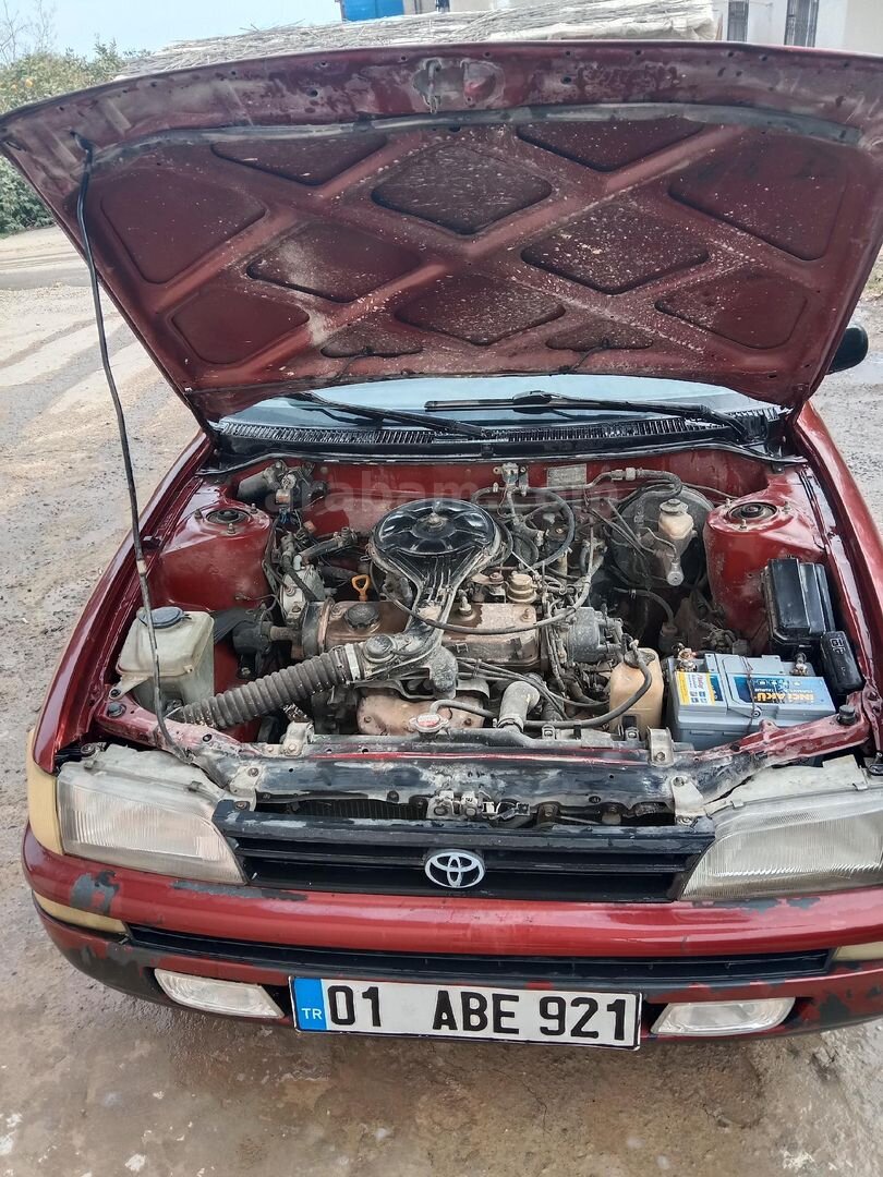 Sahibinden Toyota Corolla 1.3 XLi 1993 Model Mersin 218.000 km Bordo 2