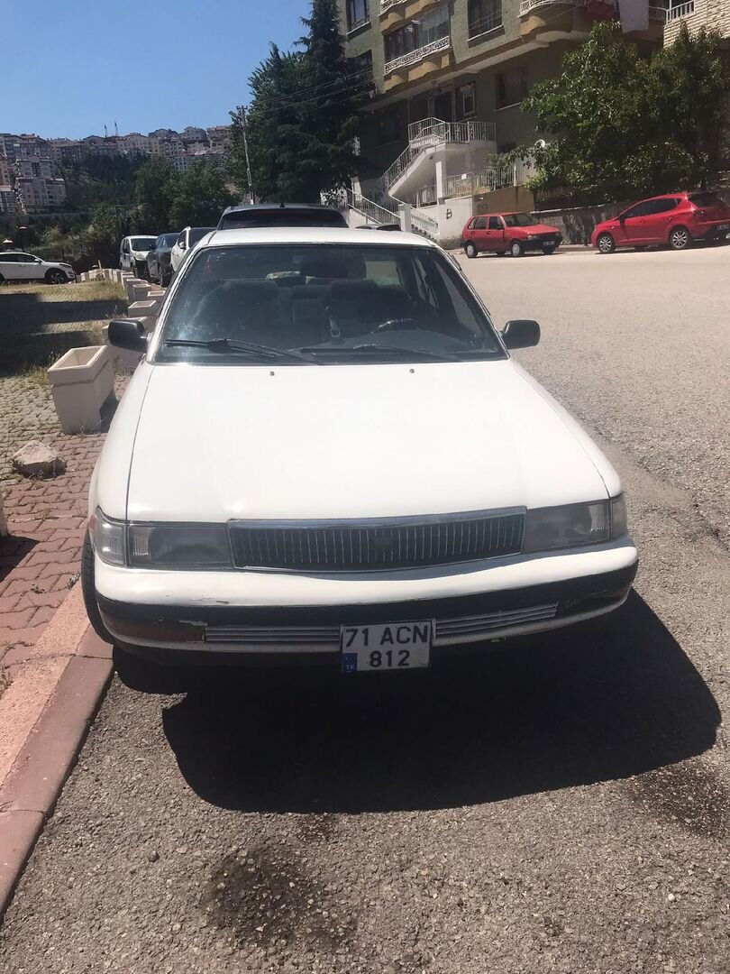 Sahibinden Toyota Corona 2.0 GLi 1992 Model Ankara 387.155 km Beyaz 3