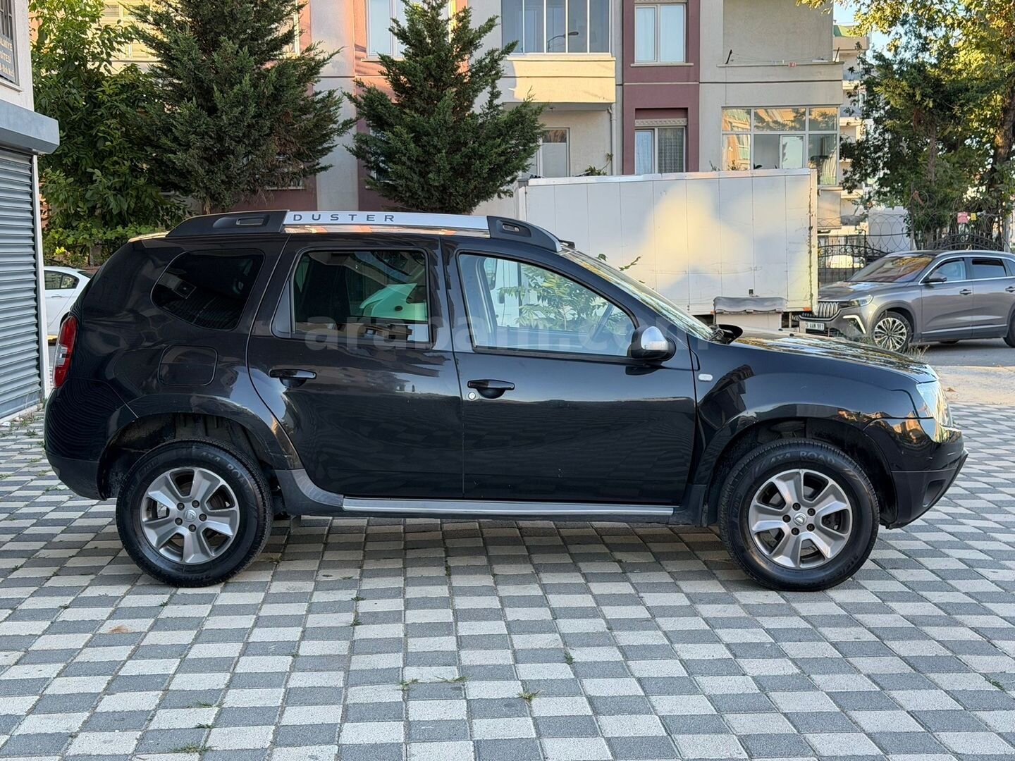 Galeriden Dacia Duster 1.5 dCi Laureate 2015 Model İstanbul 118.419 km Siyah 4