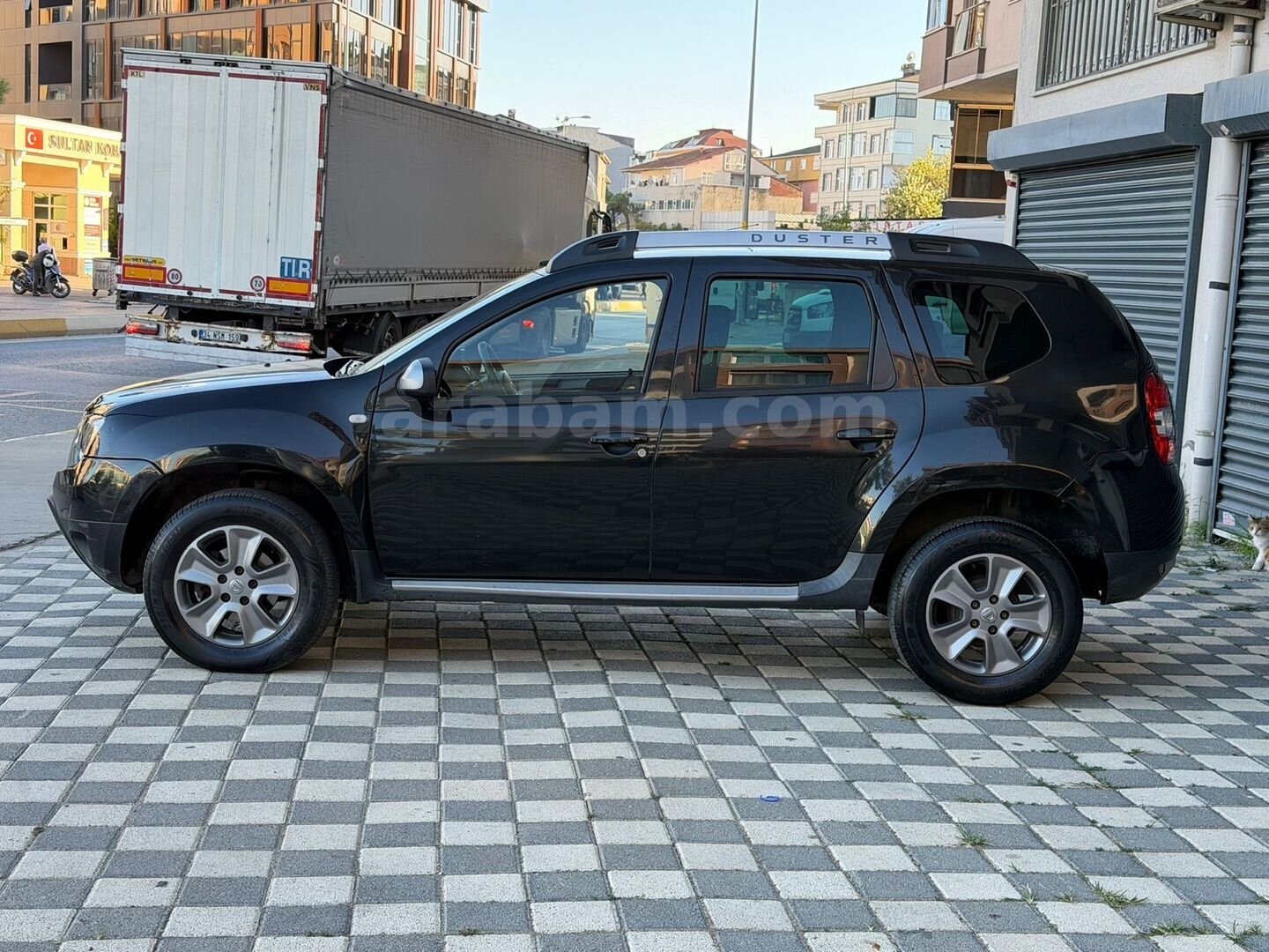 Galeriden Dacia Duster 1.5 dCi Laureate 2015 Model İstanbul 118.419 km Siyah 6