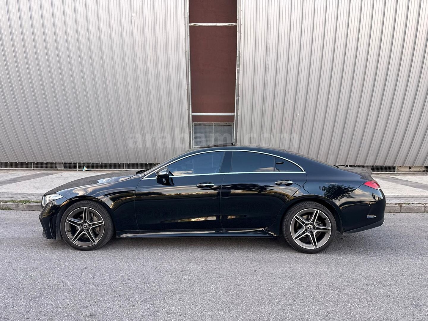 Galeriden Mercedes - Benz CLS 300 D AMG 2023 Model Kayseri 54.000 km Siyah 3