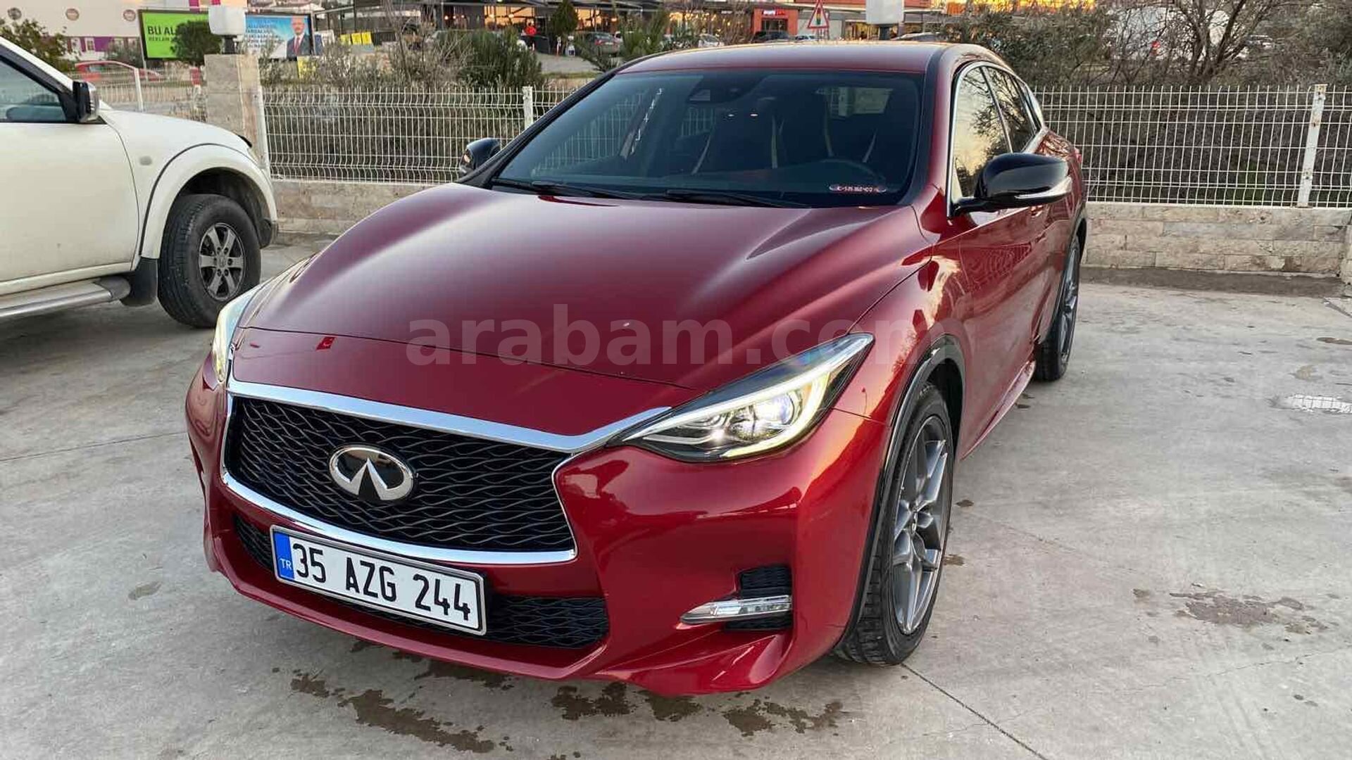 Sahibinden Infiniti Q30 1.6 2016 Model İzmir 99.730 km Kırmızı 7