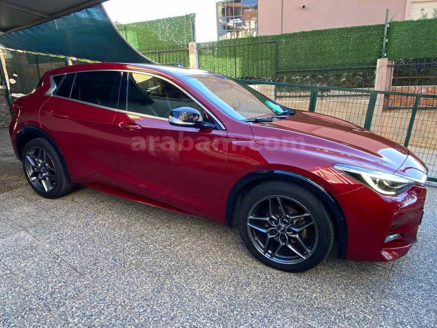 Sahibinden Infiniti Q30 1.6 2016 Model İzmir 99.730 km Kırmızı 4