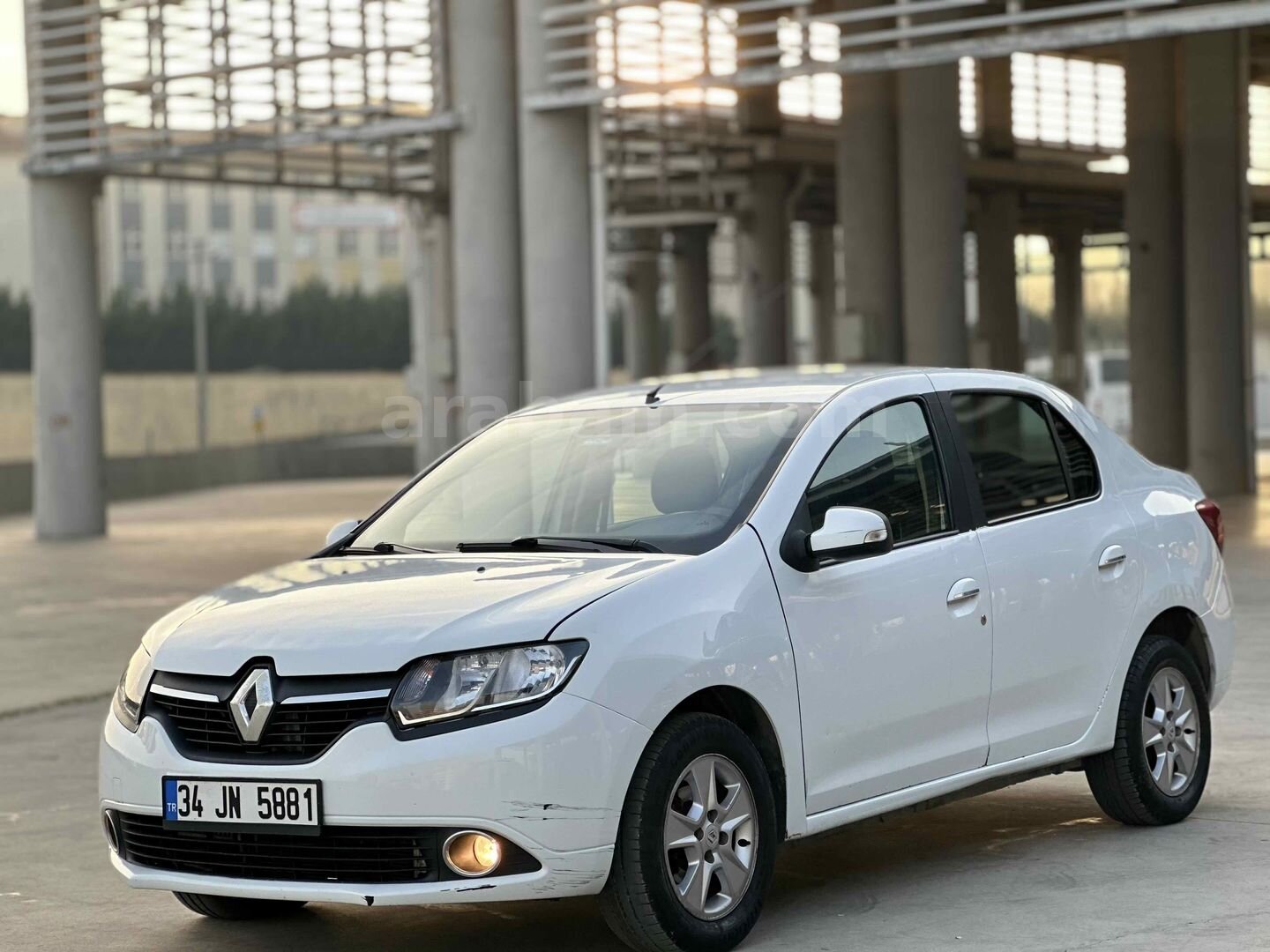 Galeriden Renault Symbol 1.5 dCi Touch 2013 Model Kocaeli 255.000 km Beyaz 2