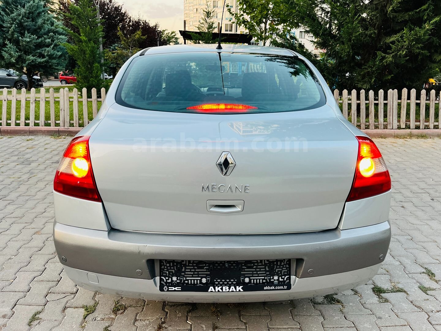 Galeriden Renault Megane 1.6 Sportway 2006 Model Ankara 210.000 km Gri (Gümüş) 5