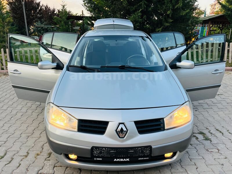Galeriden Renault Megane 1.6 Sportway 2006 Model Ankara 210.000 km Gri (Gümüş)