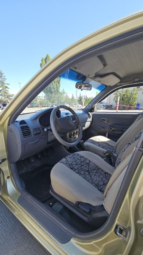 Sahibinden Hyundai Accent 1.3 LS 2000 Model Ankara 280.000 km Sarı 7