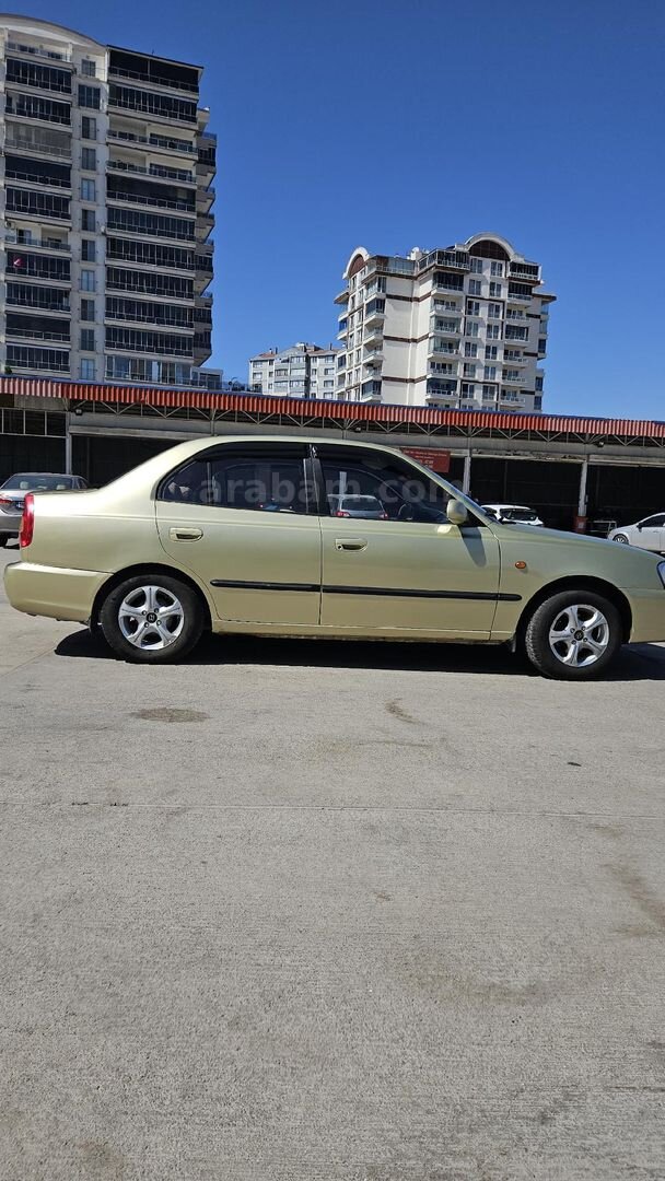Sahibinden Hyundai Accent 1.3 LS 2000 Model Ankara 280.000 km Sarı 3