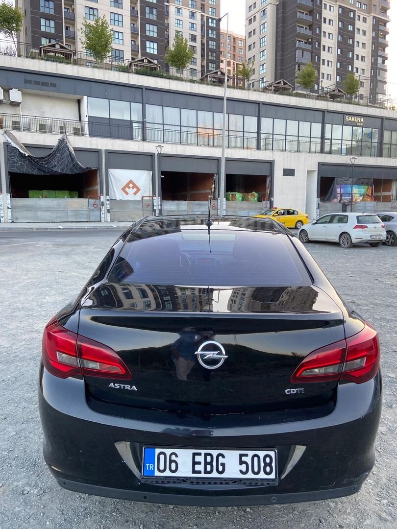 Sahibinden Opel Astra 1.6 CDTI Elite 2016 Model İstanbul 168.000 km Siyah 4