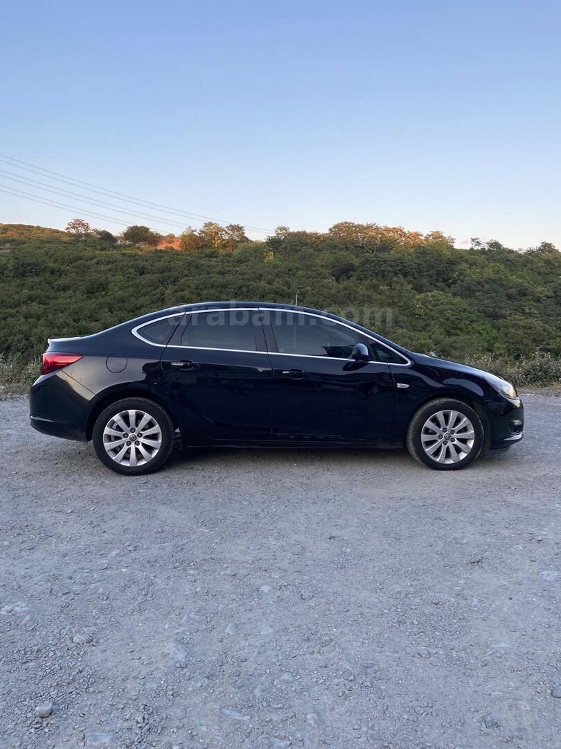 Sahibinden Opel Astra 1.6 CDTI Elite 2016 Model İstanbul 168.000 km Siyah 3