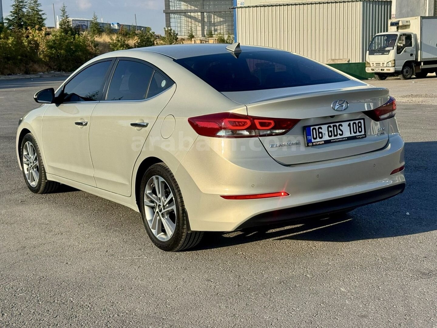 Sahibinden Hyundai Elantra 1.6 CRDi Elite Plus 2016 Model Ankara 210.000 km Gri 7
