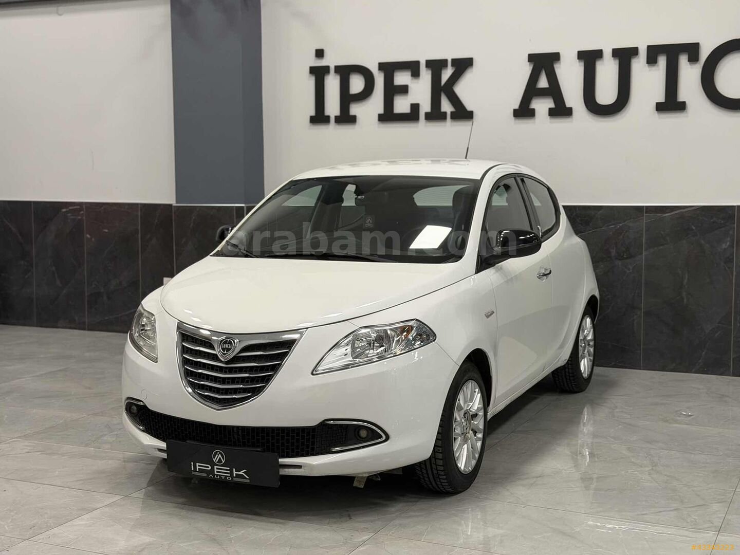 Galeriden Lancia Ypsilon 1.2 2013 Model İzmir 207.000 km Beyaz 7