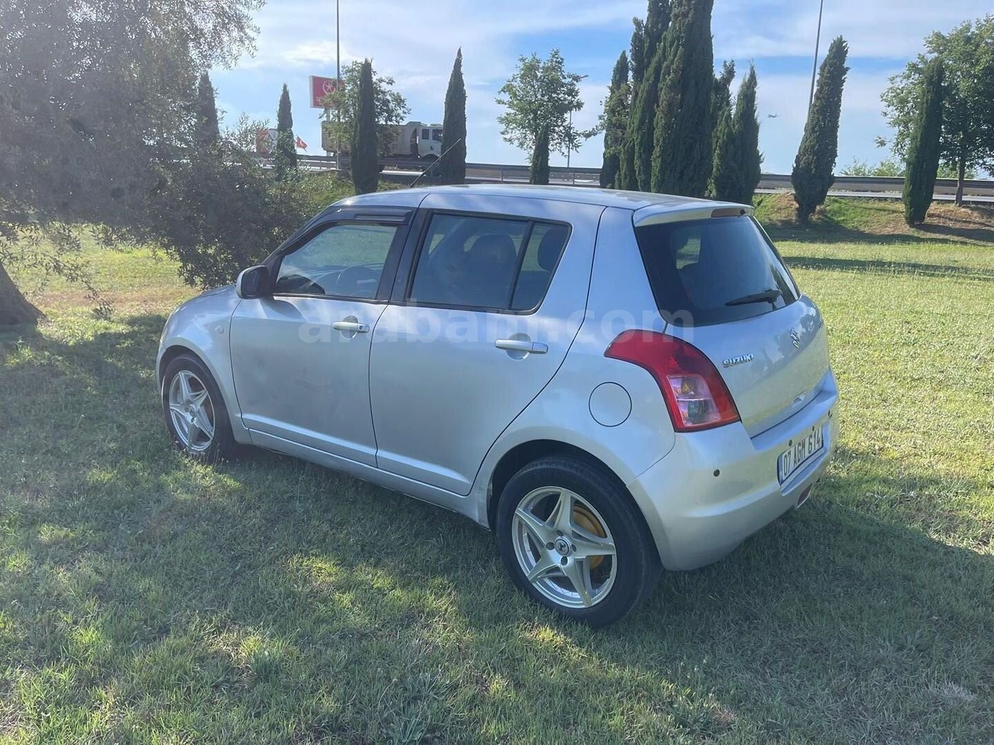 Sahibinden Suzuki Swift 1.3 DDiS GL 2011 Model Antalya 193.000 km Gri (Gümüş) 1