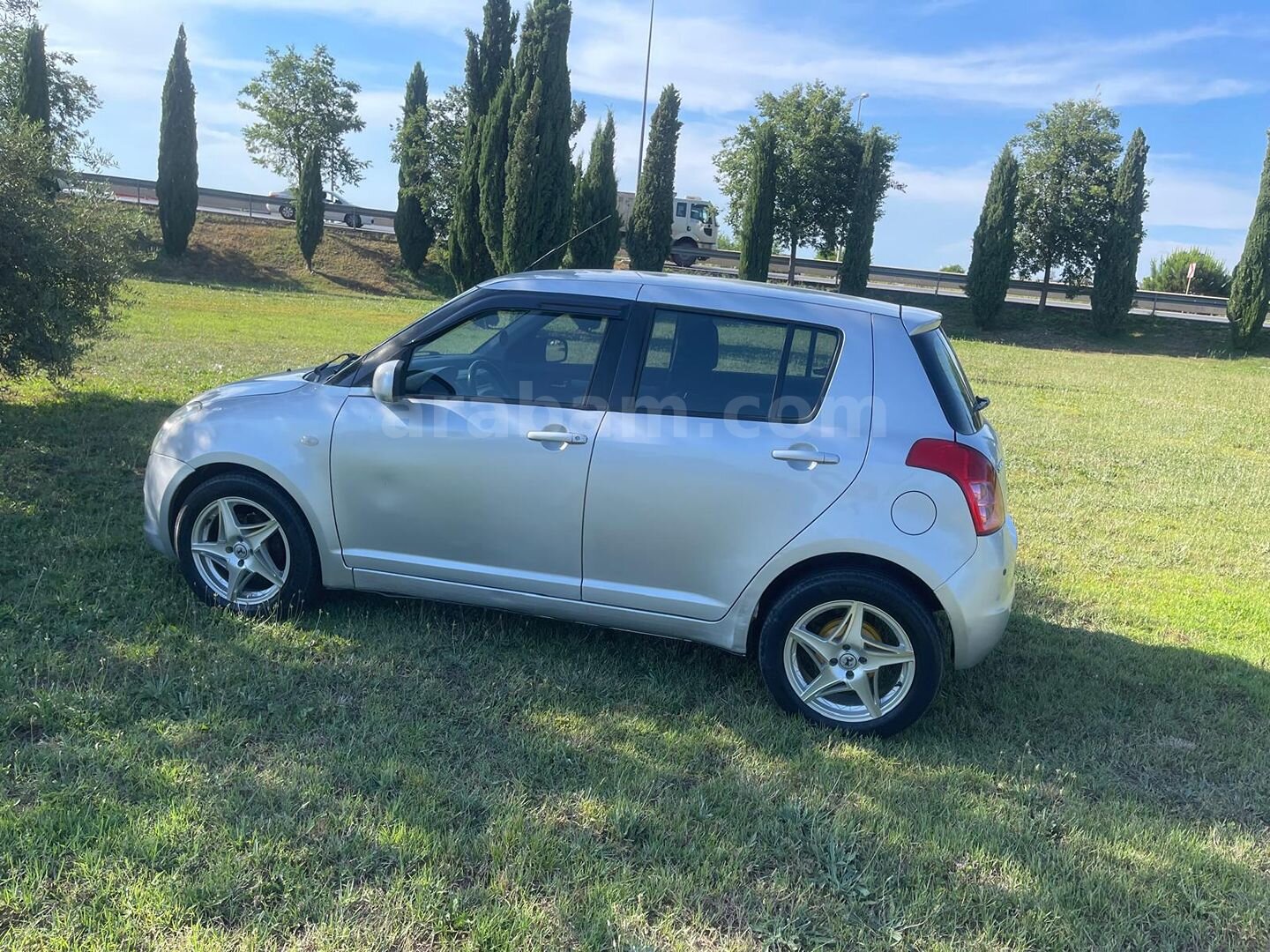 Sahibinden Suzuki Swift 1.3 DDiS GL 2011 Model Antalya 193.000 km Gri (Gümüş) 5