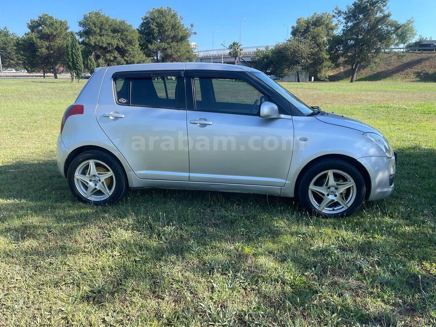 Sahibinden Suzuki Swift 1.3 DDiS GL 2011 Model Antalya 193.000 km Gri (Gümüş) 3