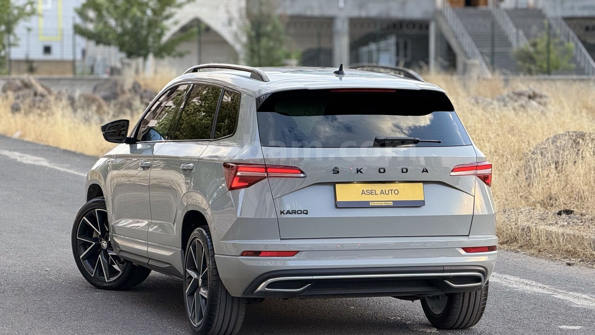 ASEL AUTO’DAN Skoda Karoq 1.5 TSI Sportline 2023 Model 4