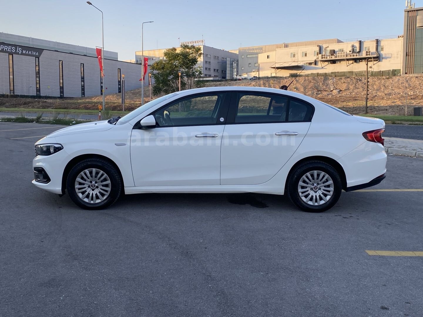 Galeriden Fiat Egea 1.3 Multijet Easy 2023 Model Bursa 89.000 km Beyaz 4