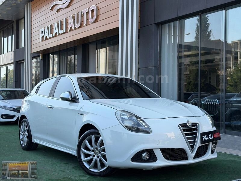 Galeriden Alfa Romeo Giulietta 1.6 JTD Distinctive 2014 Model Kahramanmaraş 195.000 km Beyaz