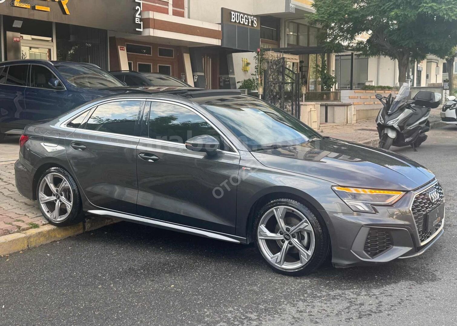 Galeriden Audi A3 Sedan 35 TFSI S-Line 2023 Model İstanbul 27.000 km Füme 4