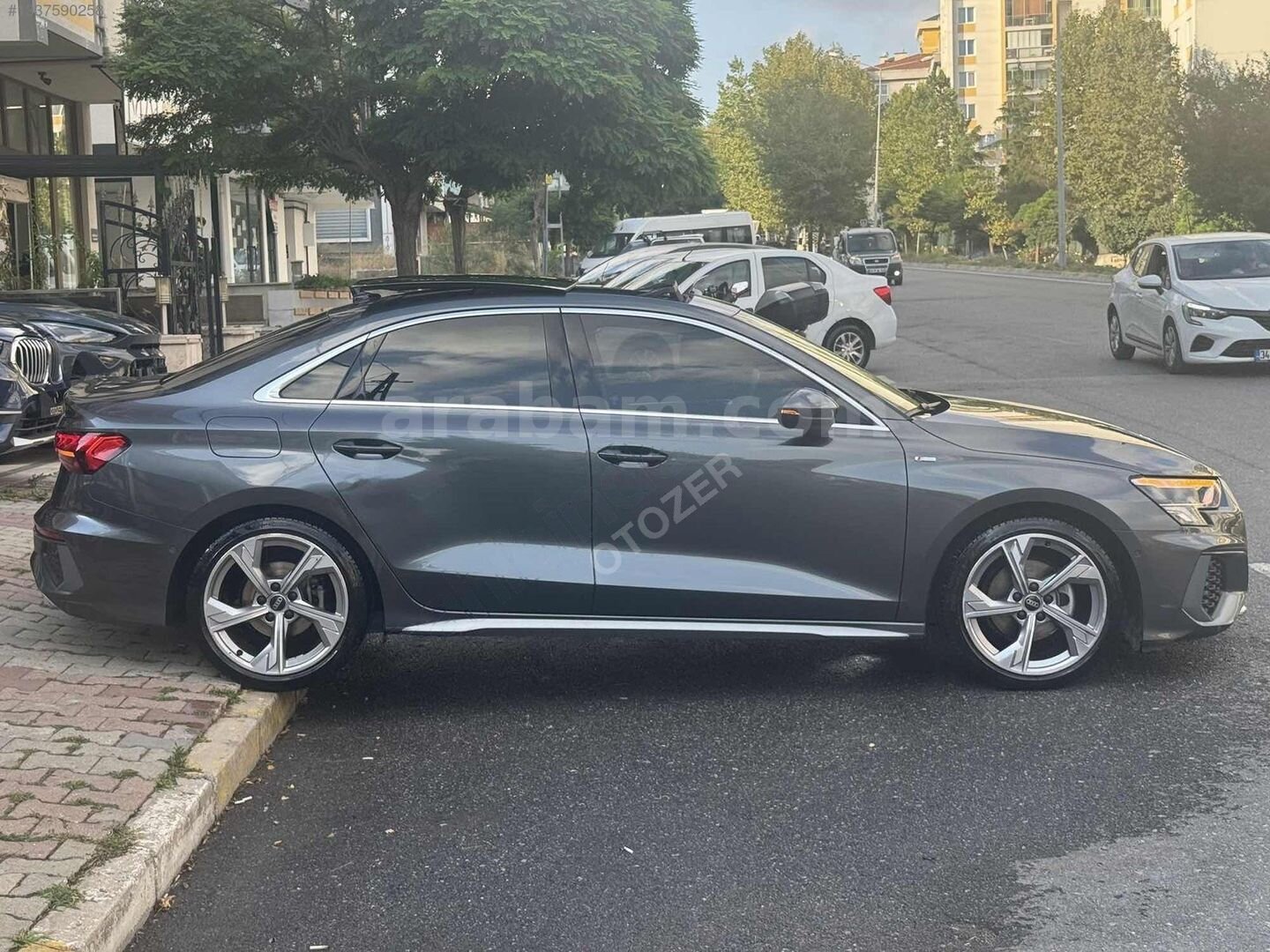 Galeriden Audi A3 Sedan 35 TFSI S-Line 2023 Model İstanbul 27.000 km Füme 5