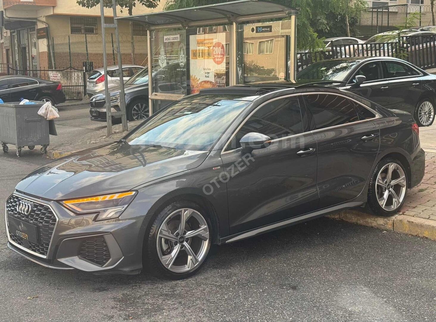 Galeriden Audi A3 Sedan 35 TFSI S-Line 2023 Model İstanbul 27.000 km Füme 7