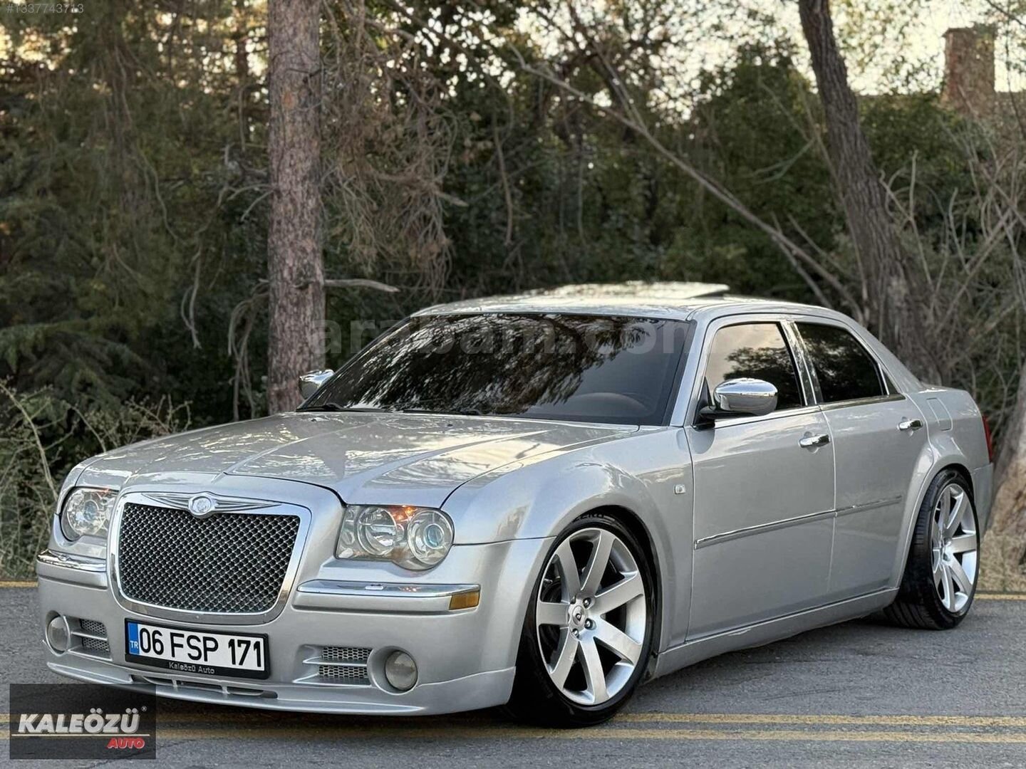 Galeriden Chrysler 300 C 2.7 2005 Model Ankara 298.000 km Gri 1