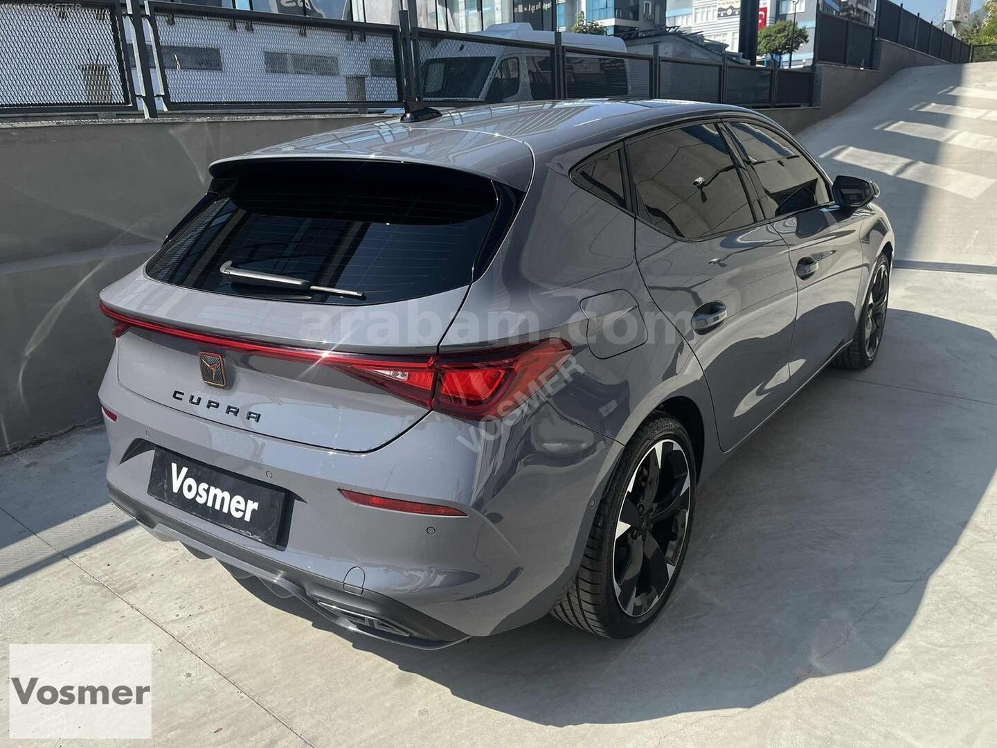 Galeriden Cupra Leon 1.5 eTSI Standart 2023 Model İzmir 23.266 km Gri 5