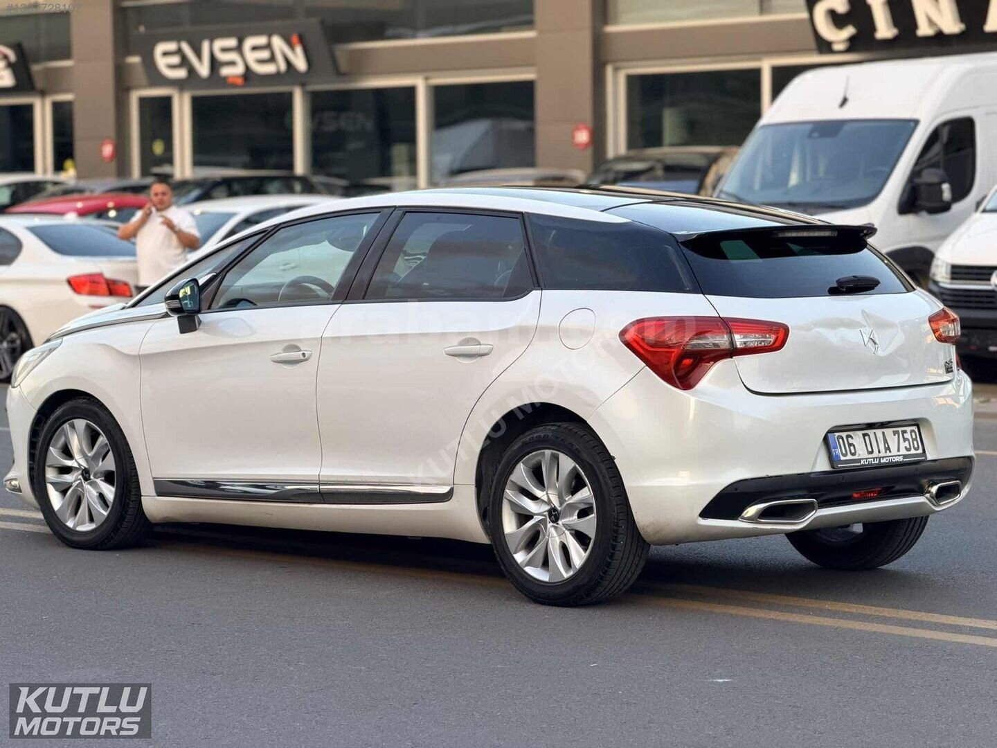 Galeriden DS Automobiles DS5 1.6 BlueHDi So Chic 2016 Model Ankara 270.000 km Beyaz 5