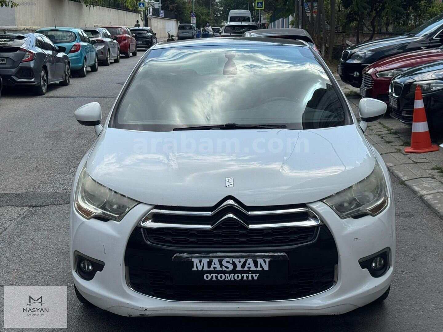 Galeriden DS Automobiles DS4 1.6 e-HDi D-Sport 2013 Model İstanbul 230.000 km Beyaz 2