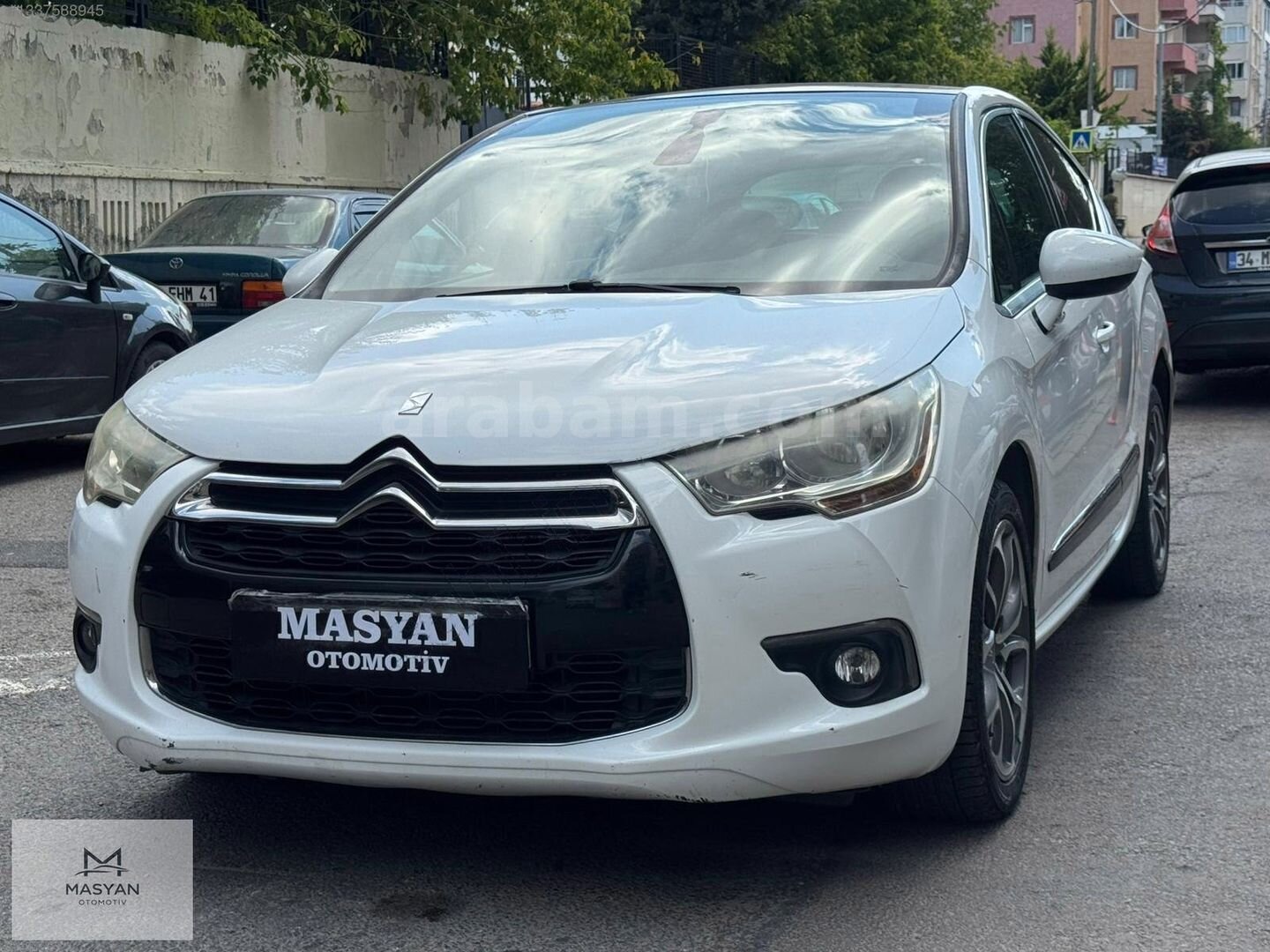 Galeriden DS Automobiles DS4 1.6 e-HDi D-Sport 2013 Model İstanbul 230.000 km Beyaz 3