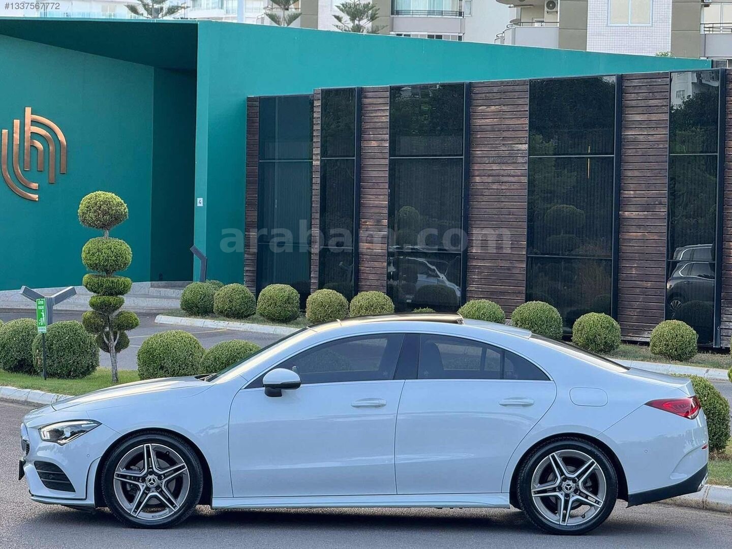 Galeriden Mercedes - Benz CLA 180 D AMG 2020 Model Mersin 80.000 km Beyaz 4