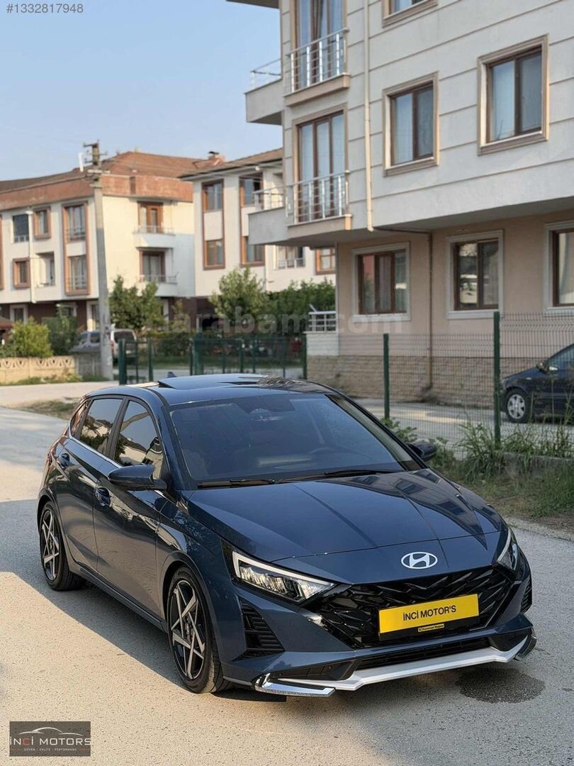 İNCİ MOTORS || HATASIZ BOYASIZ YAPILI SANROOFLU İ20 1