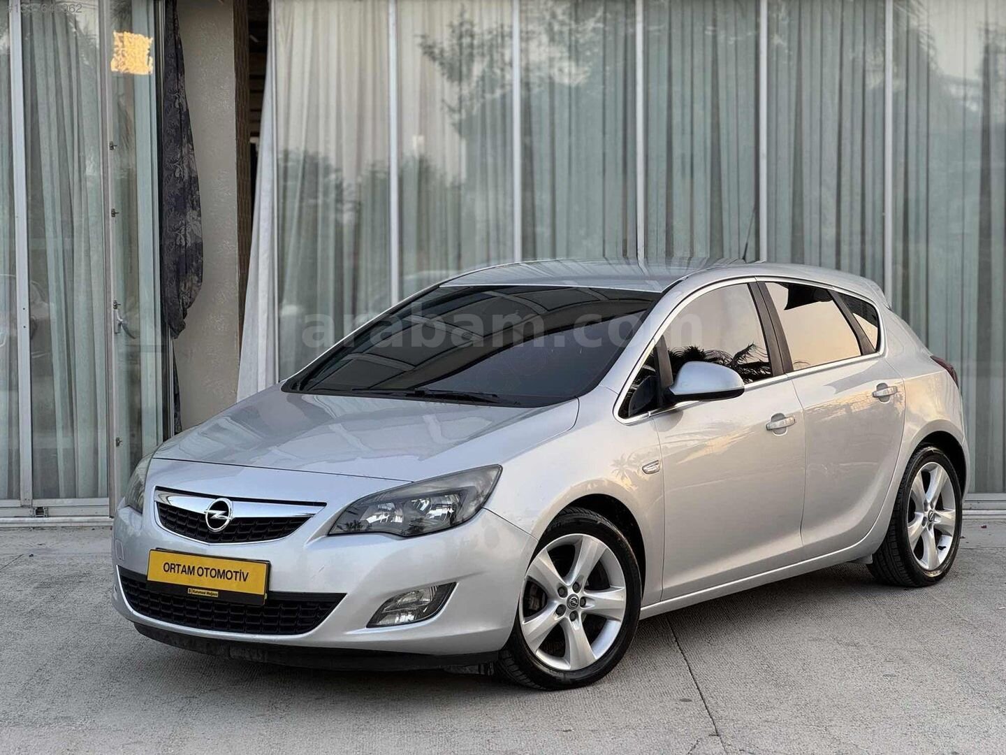 Galeriden Opel Astra 1.6 Sport 2011 Model Mersin 245.000 km Gri