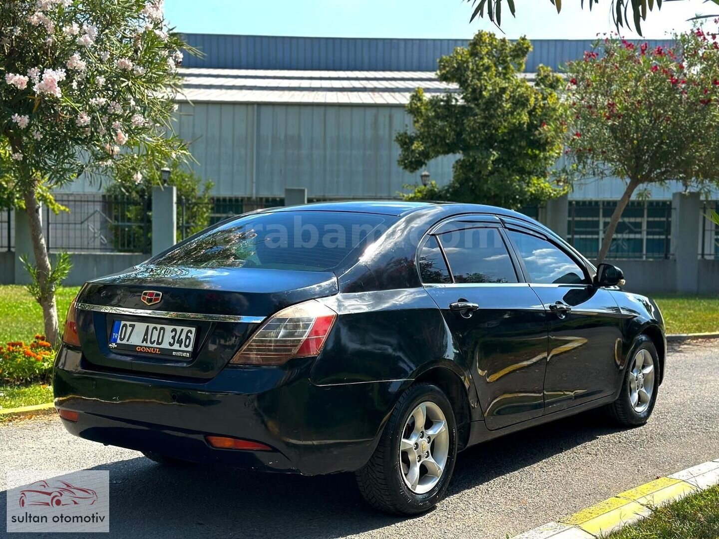 Galeriden Geely Emgrand 1.5 GSL Premium SR 2011 Model İstanbul 278.000 km Siyah 5