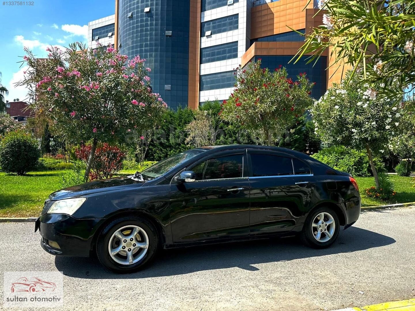Galeriden Geely Emgrand 1.5 GSL Premium SR 2011 Model İstanbul 278.000 km Siyah 2