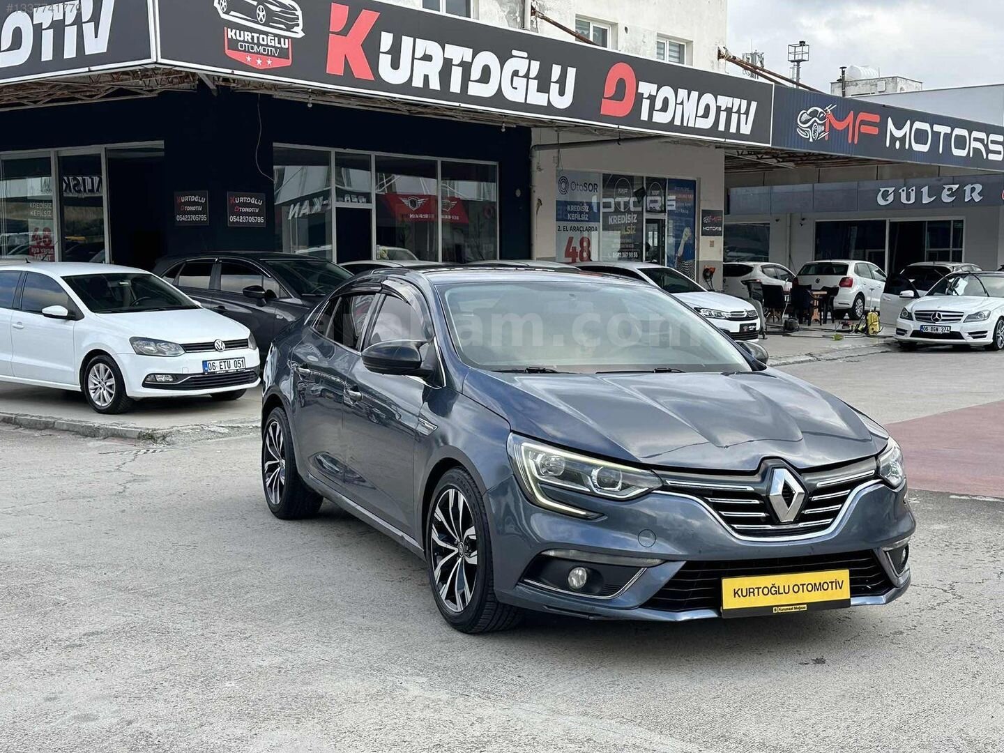 Galeriden Renault Megane 1.5 dCi Touch Plus 2017 Model Samsun 176.000 km Gri 3