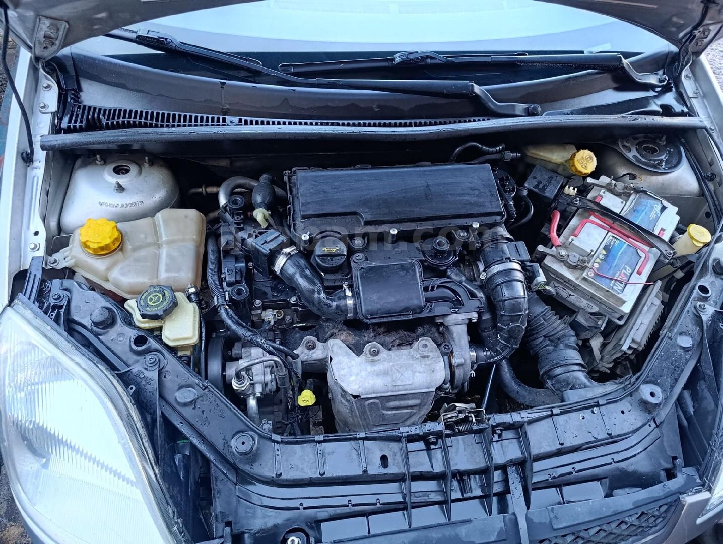 Sahibinden Ford Fiesta 1.4 TDCi Comfort 2004 Model İstanbul 295.000 km Gri 7