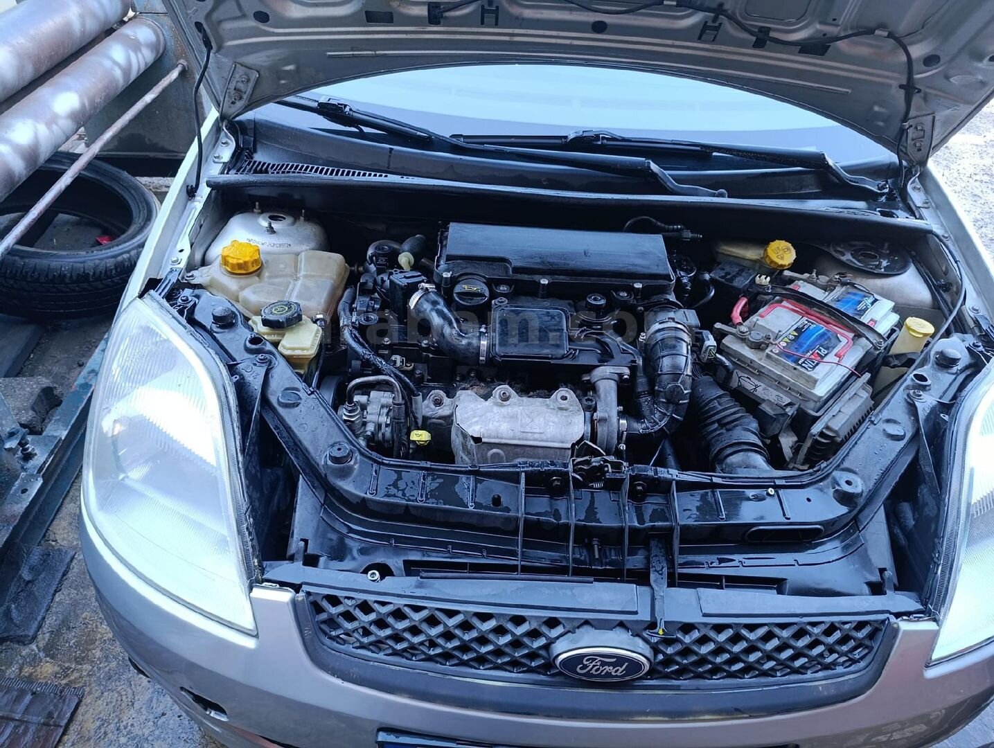 Sahibinden Ford Fiesta 1.4 TDCi Comfort 2004 Model İstanbul 295.000 km Gri 5