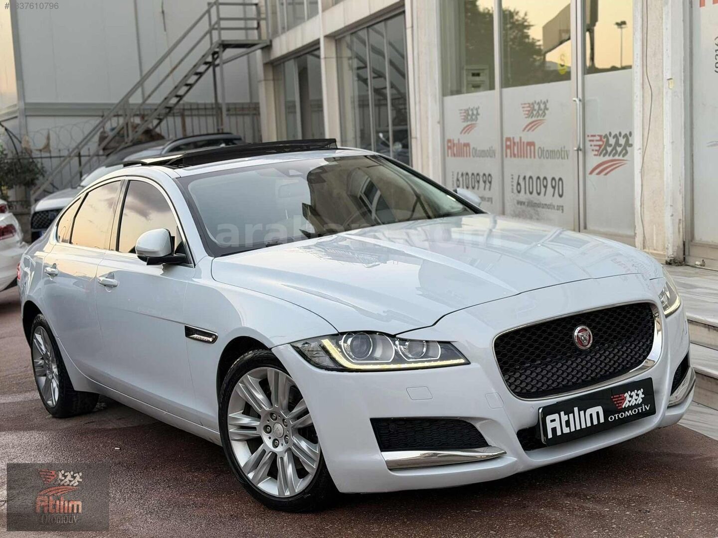 Galeriden Jaguar XF 2.0 D Prestige Plus 2015 Model İstanbul 175.000 km Beyaz 3