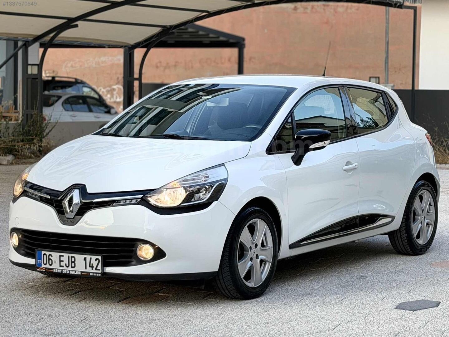 Galeriden Renault Clio 1.5 dCi Icon 2015 Model Antalya 180.000 km Beyaz 7