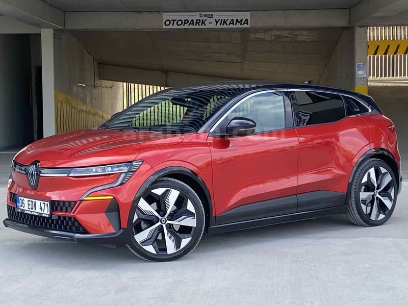 Galeriden Renault Megane E-Tech Techno 2023 Model Ankara 61.200 km Kırmızı