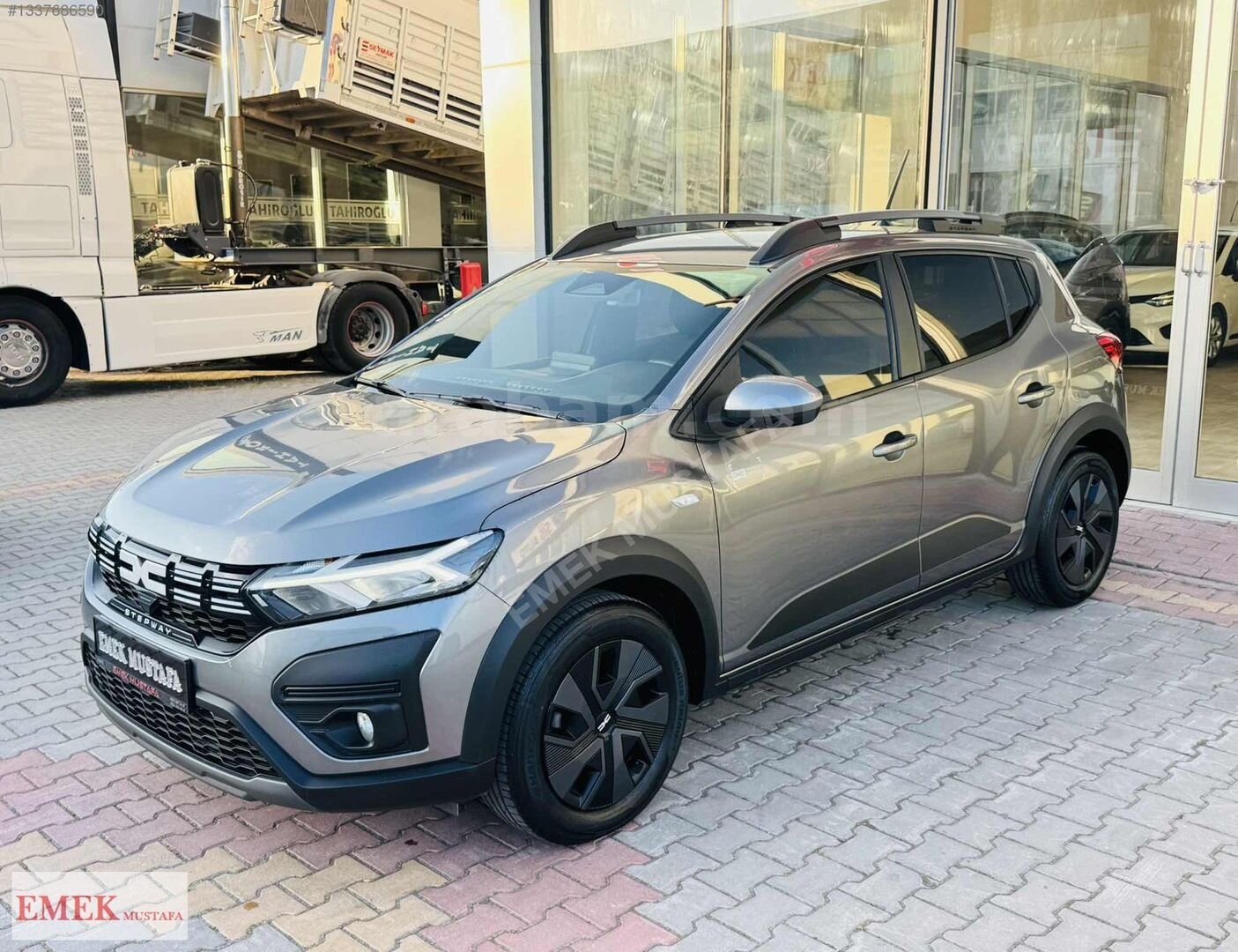 EMEK MUSTAFA 2024 SANDERO STEPWAY 1.0 OTOMATİK 41 BİN KM BOYASIZ 2