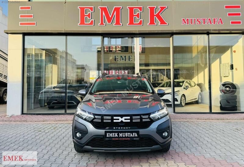 EMEK MUSTAFA 2024 SANDERO STEPWAY 1.0 OTOMATİK 41 BİN KM BOYASIZ
