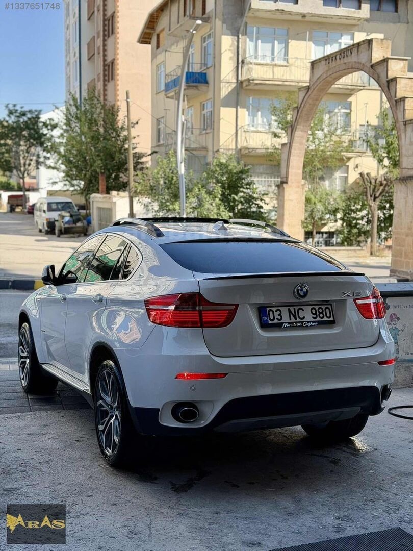 BMW X6 40d XDRİVE BAYİ DEĞİŞENSİZ TRAMERSİZ 1 LOKAL FIRSAT ARACI 2